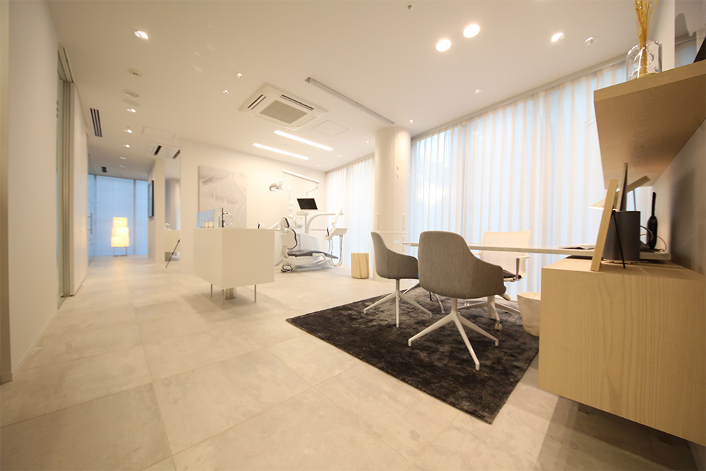 患者様にリラックスしていただける広い空間をご用意しております